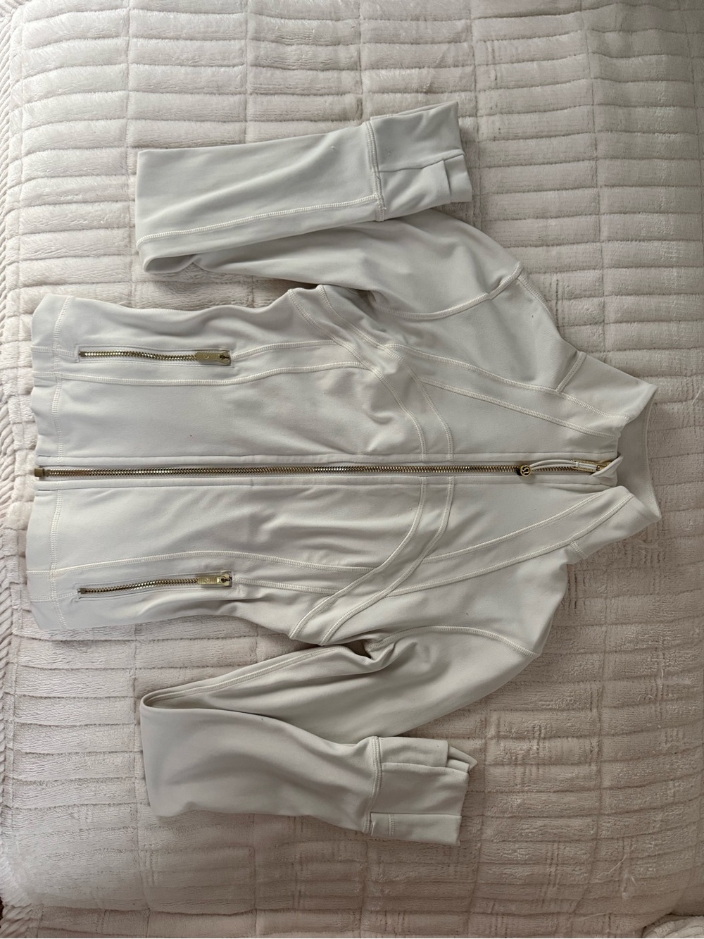Lululemon White Ivory Cropped Define Jacket nulu with Gold Zippers